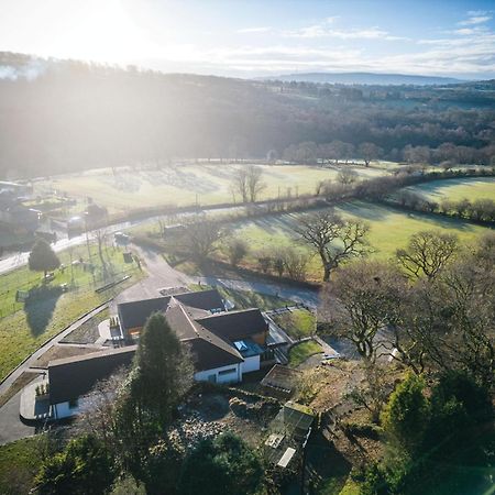 Suite 6 - Sleeping Giant Hotel - Pen Y Cae Inn Брекон Экстерьер фото